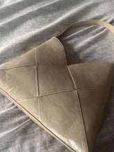 Load image into Gallery viewer, Valentina shoulder bag